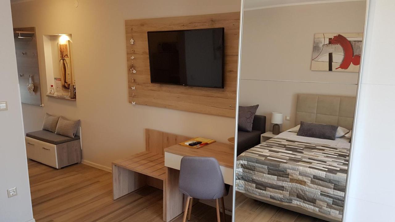 Apartments Alea Ровин Екстериор снимка