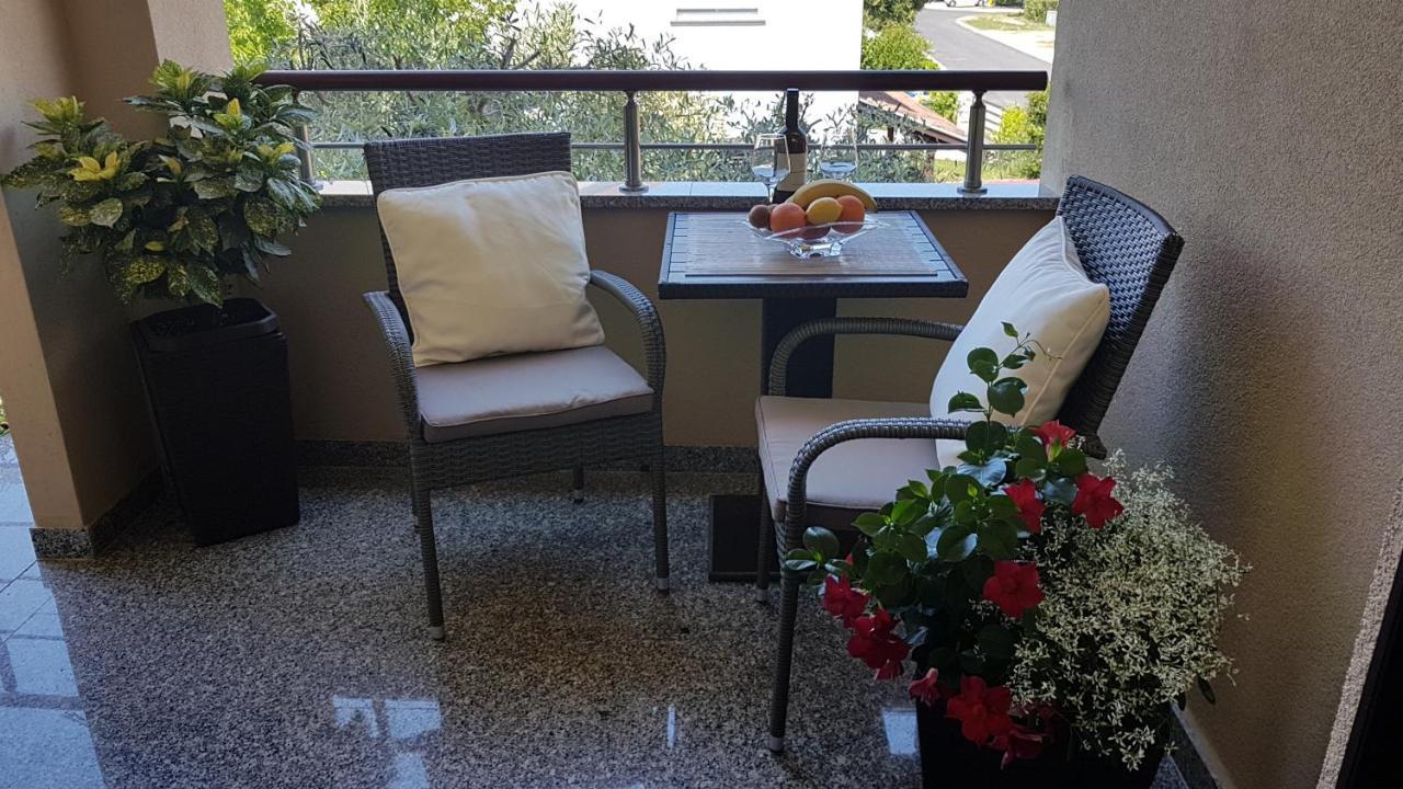 Apartments Alea Ровин Екстериор снимка