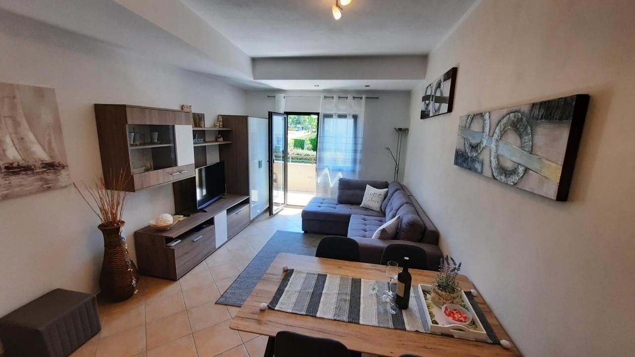 Apartments Alea Ровин Екстериор снимка