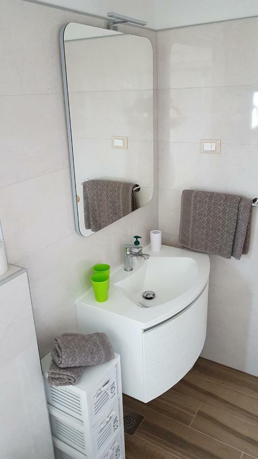 Apartments Alea Ровин Екстериор снимка